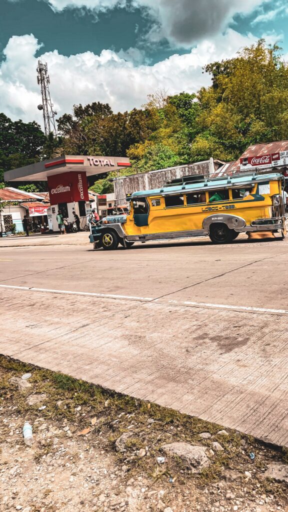 Philippines, On the road